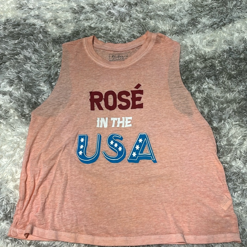 Rose in the USA size small NWOT